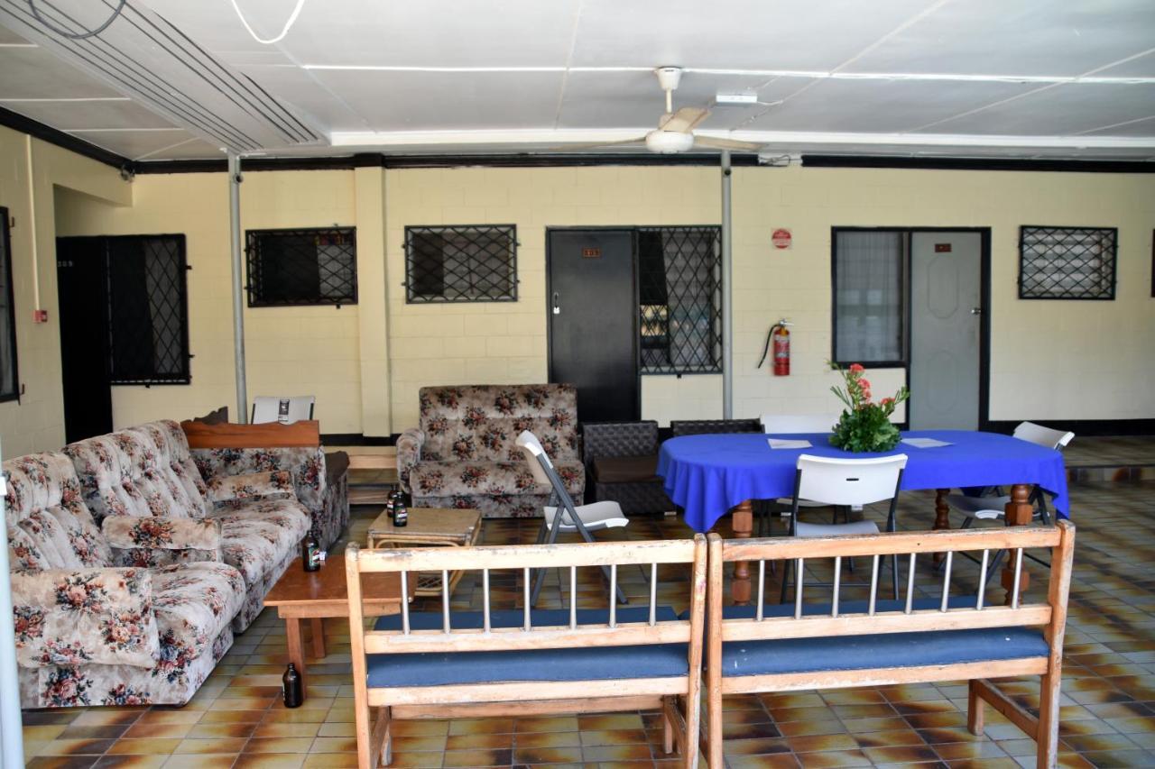 Grand Melanesian Hotel Nadi Exteriör bild